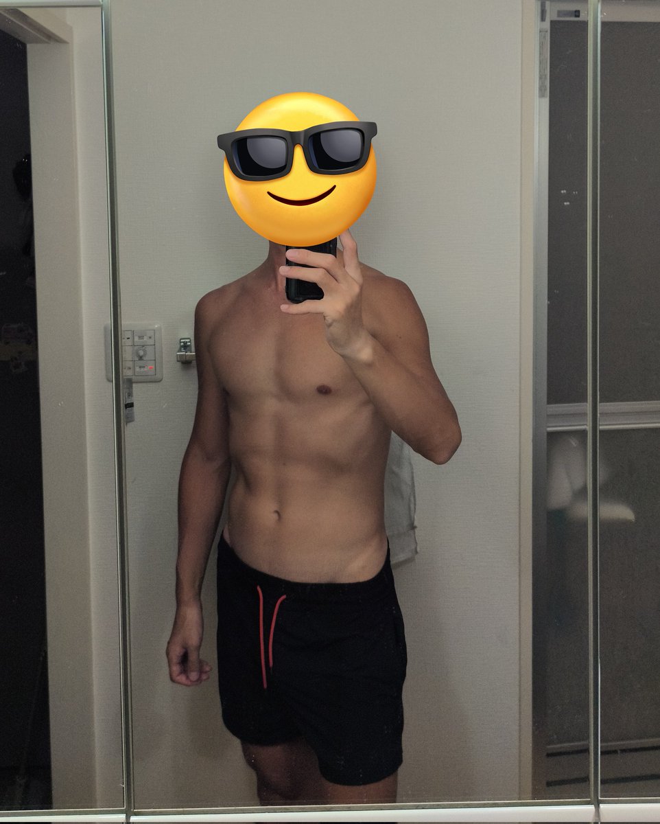 明日から９月だってよ。この夏こそもっとムキりたかったし焼けたかった。来年は更に頑張れなくなっているだろうに（生きていれば）