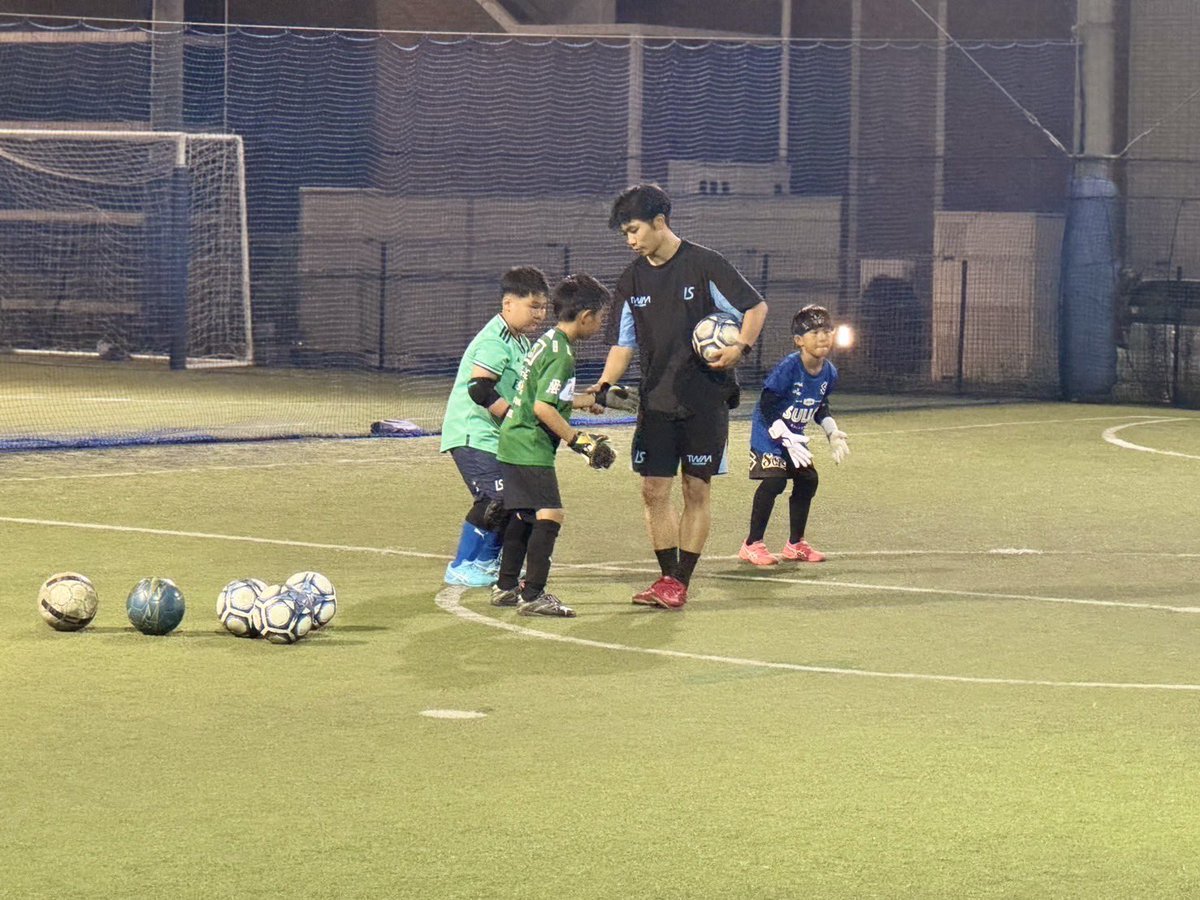 y_u_k_i__one's tweet image. 無事3本立て終了。

試合は勝ちました。
後半の3失点が悔やまれます…
でもまだ選手権で戦えることに感謝です。
頑張ります。