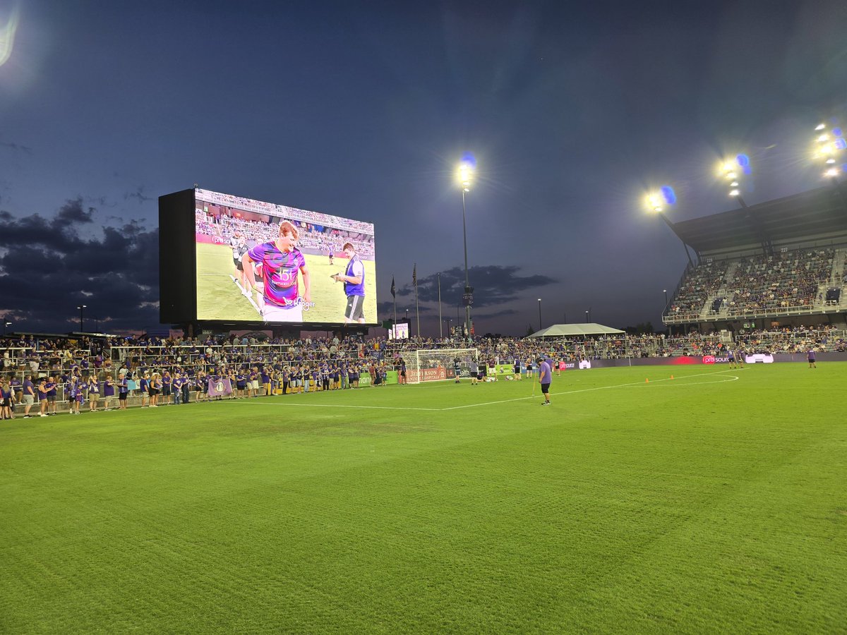 To the LouCity fan who criticized my knowledge of the game with an emphasis on the fact that "I have obviously never stepped foot on a field"; I didn't confront you about the jab on my weight/size because the game was ongoing, but next time you won't be so lucky. Me on the field!