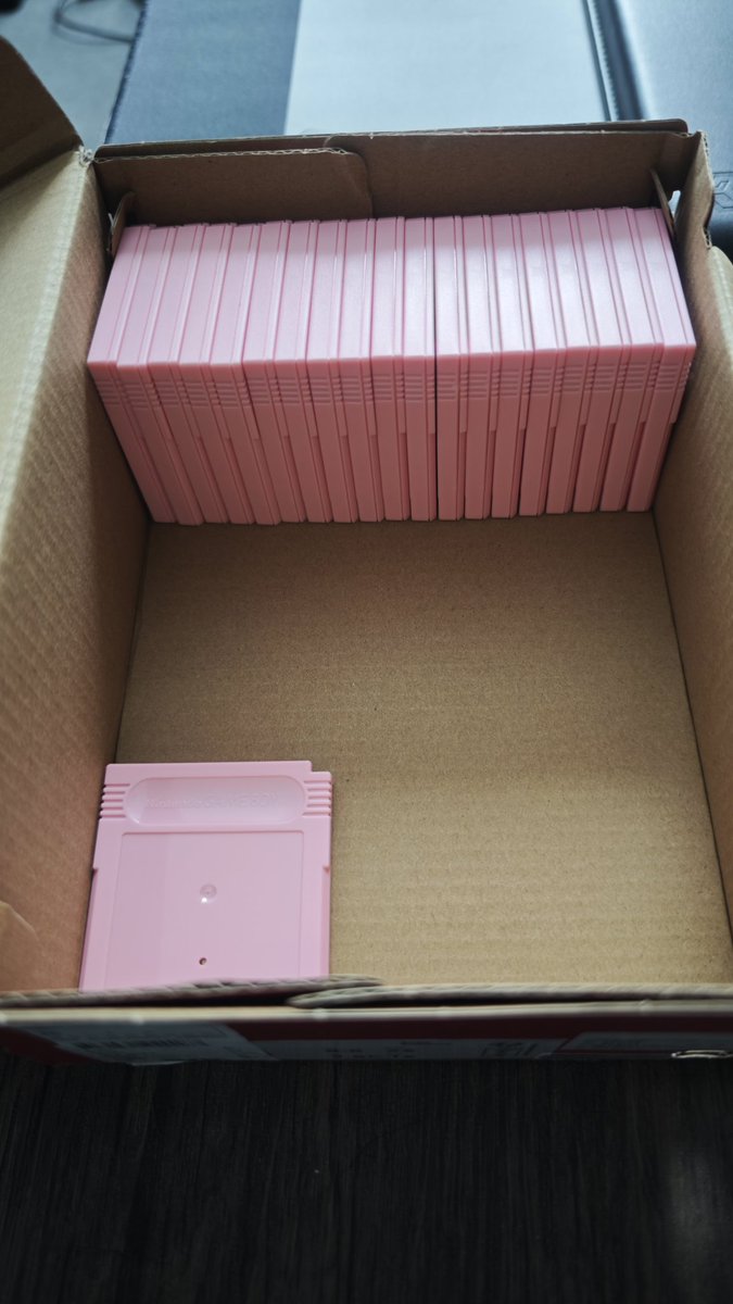 Mugen_Pascal's tweet image. 20 jeux prêts, flashés, testés
Ça avance bien (oui et j'ai tout le reste aussi (cristal box, notices, étiquettes))
#pokemonrose