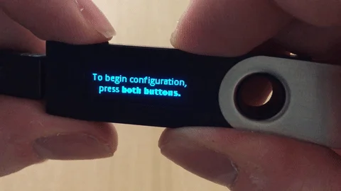 dont think you can call yourself a defi "expert" until you've sat there clicking these two buttons for an hour straight to unwind a manual loop on a lending platform