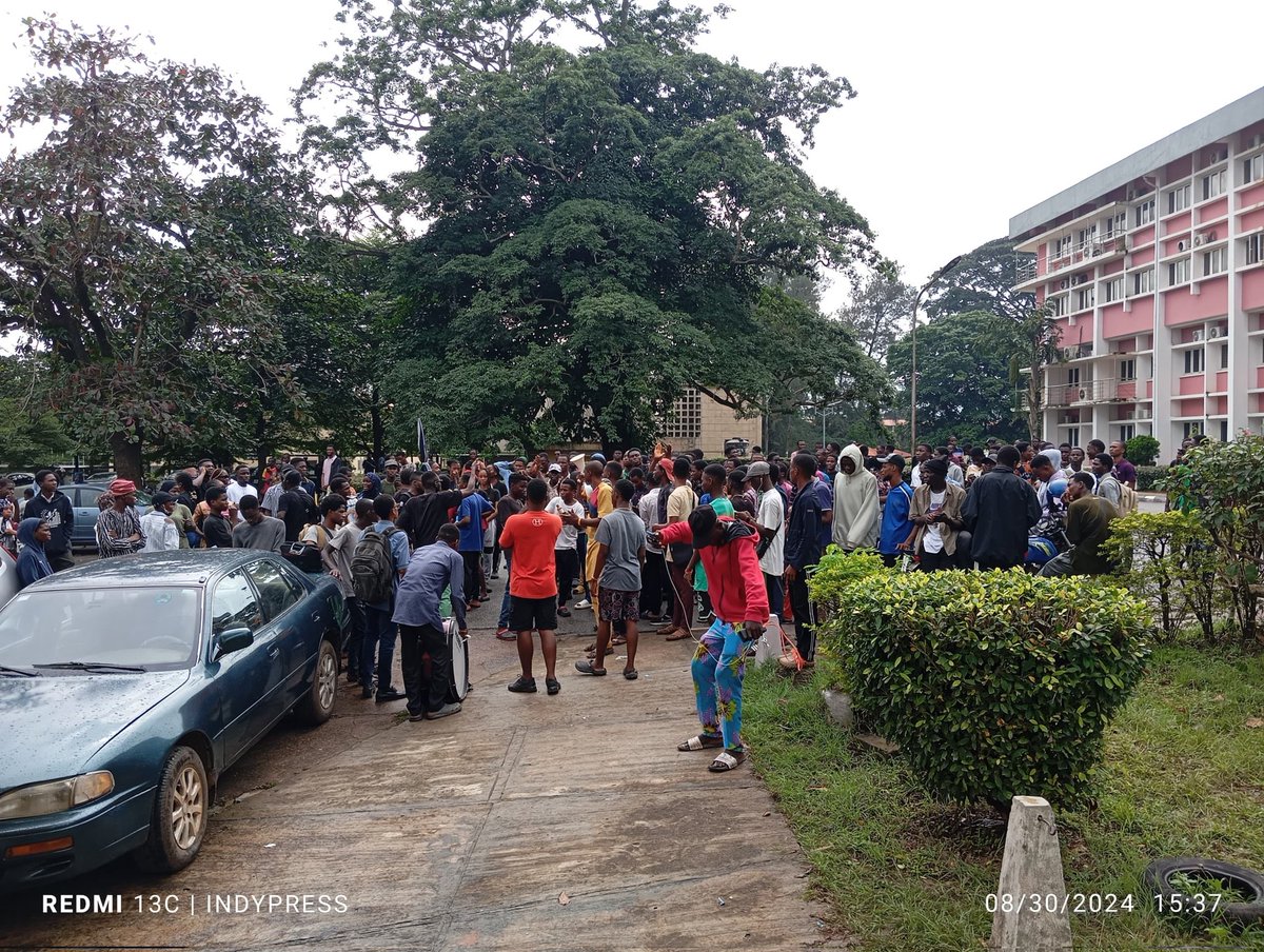 CONCERNED STUDENTS AGAINST TUITION FEE (@csatf_ng) on Twitter photo A year ago, students at the UNIBADAN protested vehemently against fee hike. The efforts were aborted by <a href="/Awedathefirst/">High-Chief Aweda, G.C.O.N</a> <a href="/busoyeom/">Opegbemi Matthias Busoye</a>, who aligned with the Professor Kayode Adebowale management regime, to inflate fees, close the school, promote loans, and victimize student activists. A year ago, students at the UNIBADAN protested vehemently against fee hike. The efforts were aborted by <a href="/Awedathefirst/">High-Chief Aweda, G.C.O.N</a> <a href="/busoyeom/">Opegbemi Matthias Busoye</a>, who aligned with the Professor Kayode Adebowale management regime, to inflate fees, close the school, promote loans, and victimize student activists.