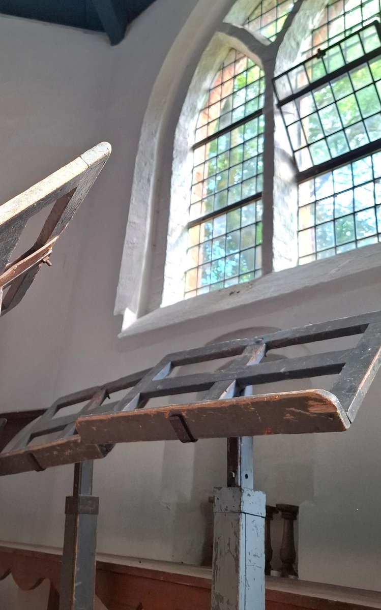 This ‘wierde’ (terp) that we visited today, is one of our favourites; the hamlet of Fransum in the province of Groningen.