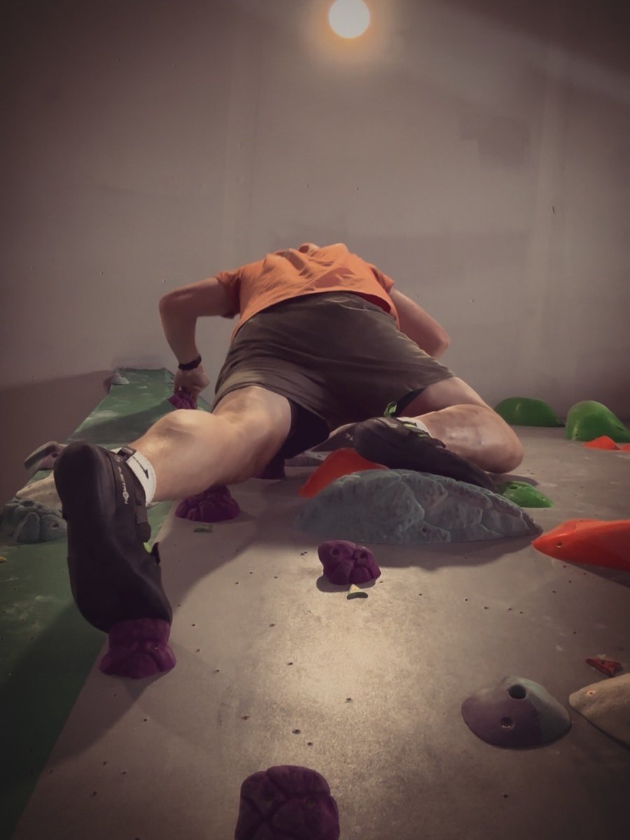 I’m training for something…
Just not quite sure what it is yet? 🥾⛰️🌲

#Adventure #AWalkInTheWoods #RockClimbing #Bouldering #LegDay #TheGreatOutdoors #ArcheryAdventures #GrizzlyJim #AT #Climbing #ThePump