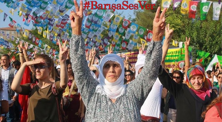 Kadınların, gençlerin, halkların ve inançların tüm farklılıklarıyla bir arada eşit ve özgür yaşamı için 
#BarışaSesVer