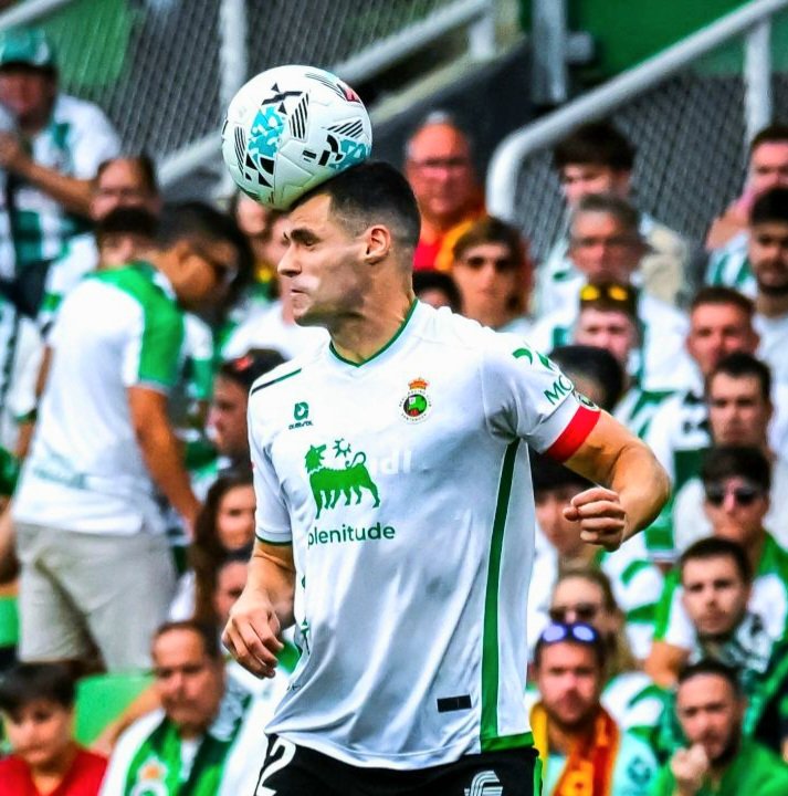 lo último que ve un balón antes de ir al cementerio de balones de fútbol: