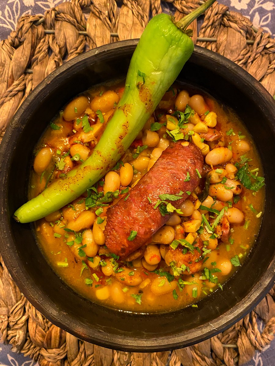 Generalmente los lunes son de legumbres… pero hace frío y el organismo pedía algo cálido 😏