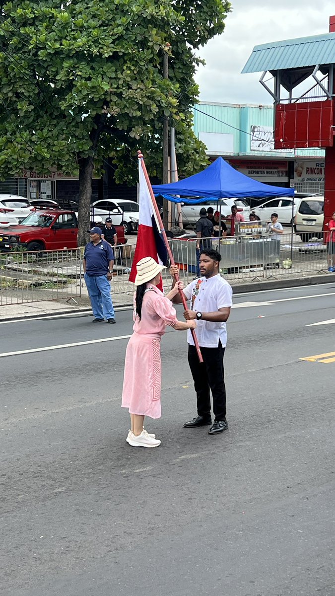 Acompañando a <a href="/DavidBernal07/">SoyDavidBernal</a> a celebrar los 112 de Juan Díaz! 🇵🇦 

Felicidades a la <a href="/jcjuandiazof/">Junta Comunal de Juan Díaz</a>