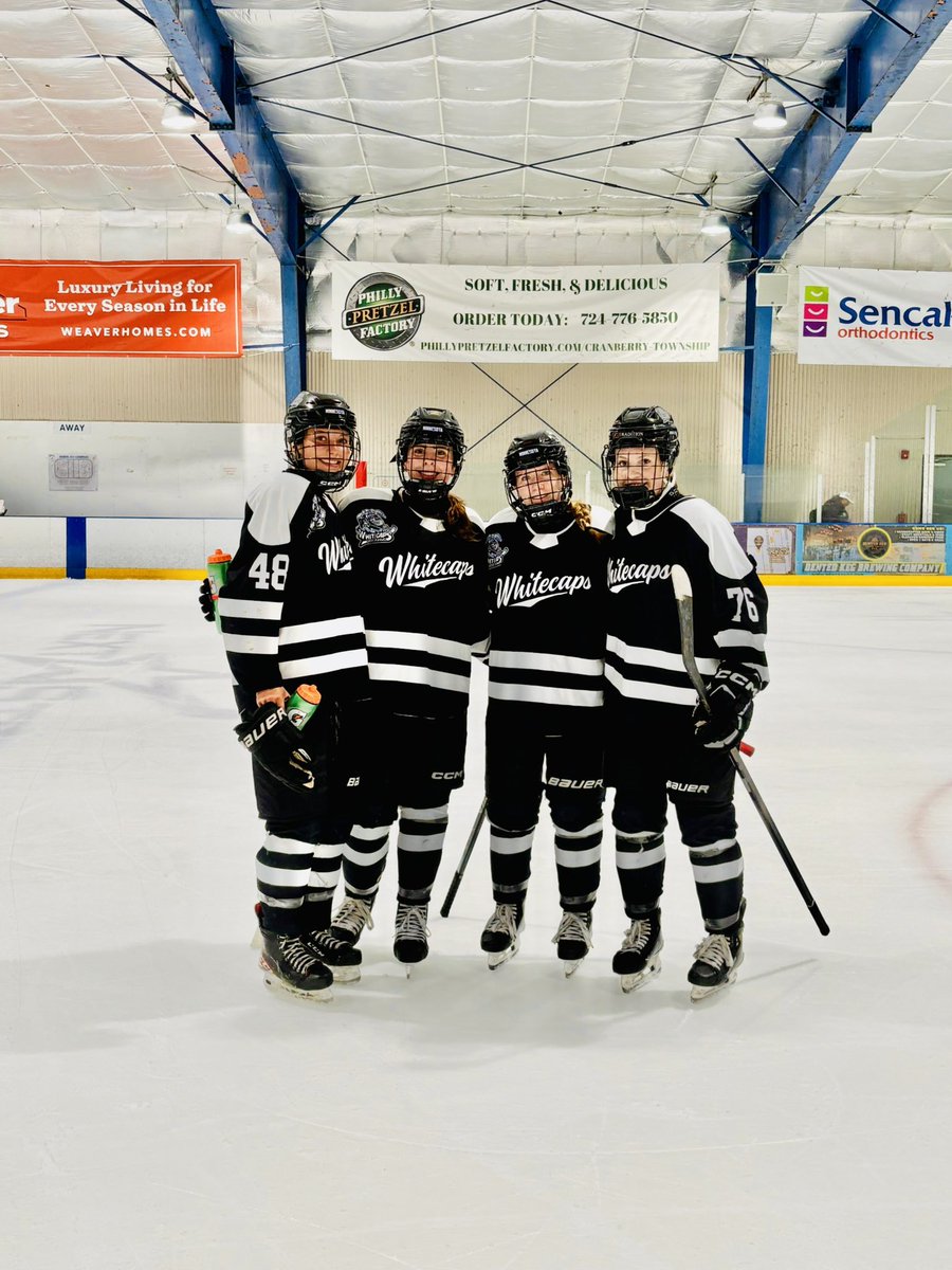 ⭐️ Congrats to Fiona, Hadley, Harper, and Maisy playing in the PIP Labor Day Girls Fest in Pittsburgh this weekend and ending with a win! 🌟