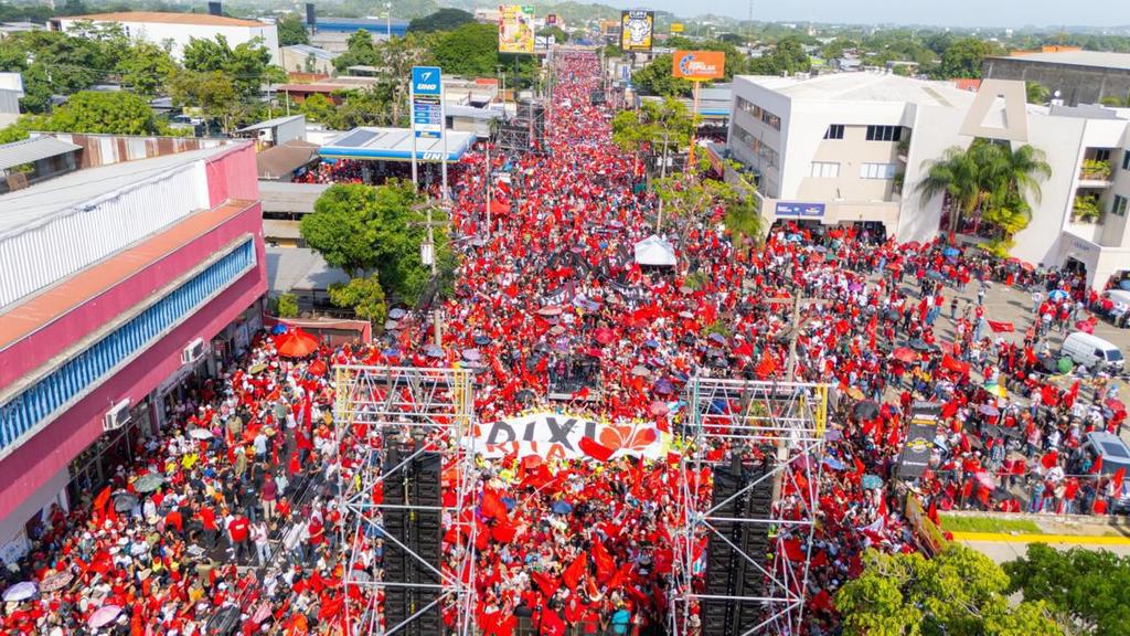 LIBRE ES UN SENTIMIENTO‼️
Histórica movilización de la VICTORIA en SPS en apoyo a RIXI PRESIDENTA 
#RixiYaGano