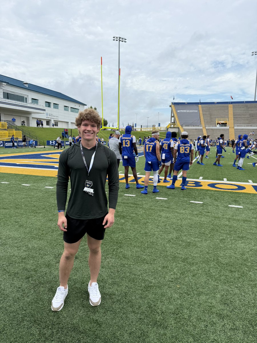 Riley Black tweet media