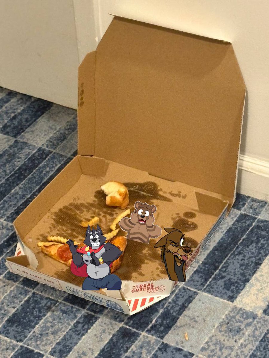 RealPandaTheMan's tweet image. 🚨Another “circlejerk pizza” has been spotted at Megaplex! (censored for you safety)