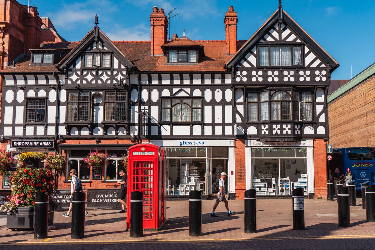 Ben46291729's tweet photo. Chester. #sony #streetphotography #picoftheday #photography #city #chester #photoartistry #painterlyphotos #sonyalpha #ukstreetphotography #cityview #uk_shooters #tamron #citygrammers #moods_in_frame #gramoftheday #visituk #travelgram #photos #instapic #bentaylor79 https://t.co/gunRw9BWQK