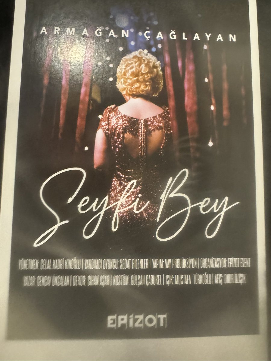 “SEYFİ BEY “ OYUNU ÜZERİNE ELEŞTİRİ YAZIM ( tiyatronline tiyatro web sitede ) YAYINDADIR. BEKLERİZ EFENDİM.✍️🎭✍️31.08.2025