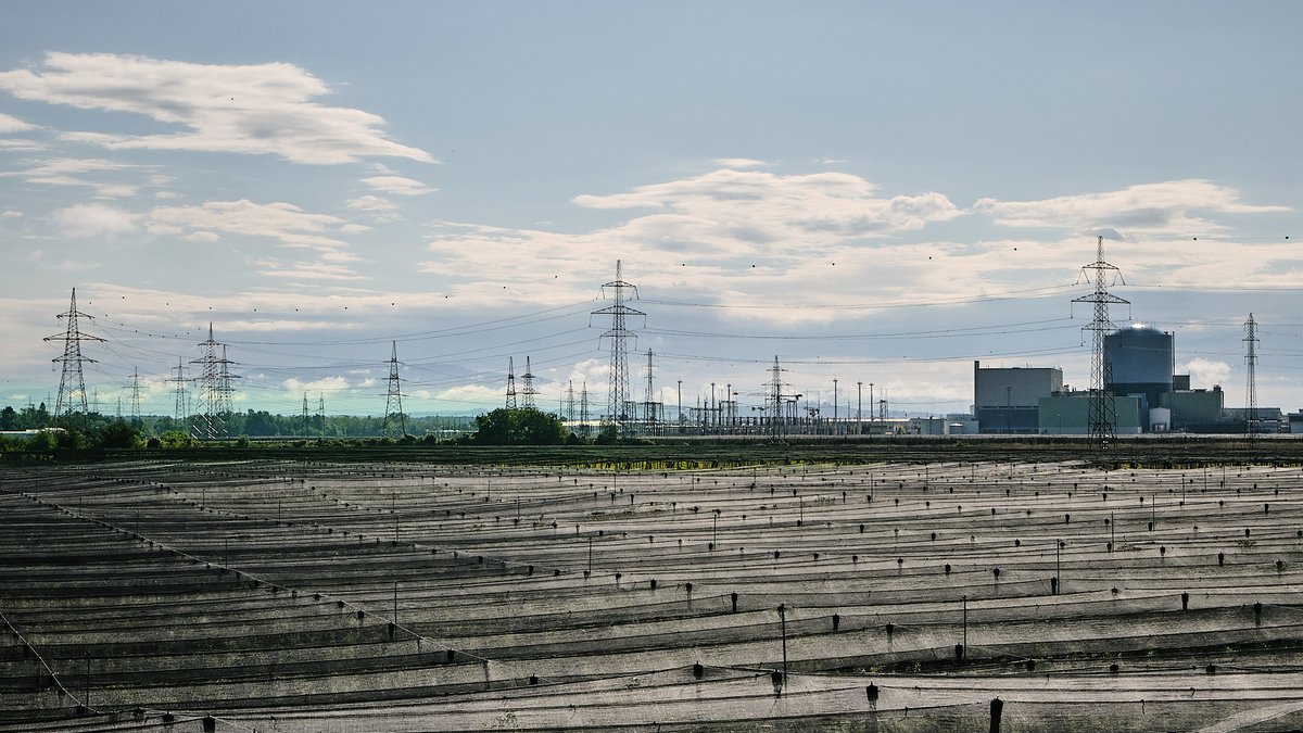 Krško Nuclear Power Plant
#fujifilm_xseries #landscapes #Slovenia