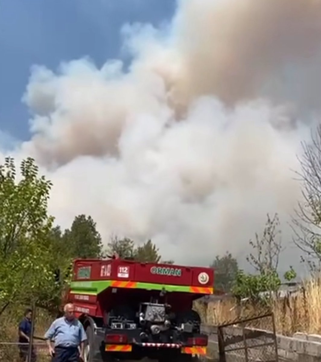 BARTINYEREL's tweet photo. Bartın Ulus İlçesi Aşağıçerçi köyünde çıkan orman yangını havadan helikopter desteği ile söndürüldü. https://t.co/MckYXJXeUN