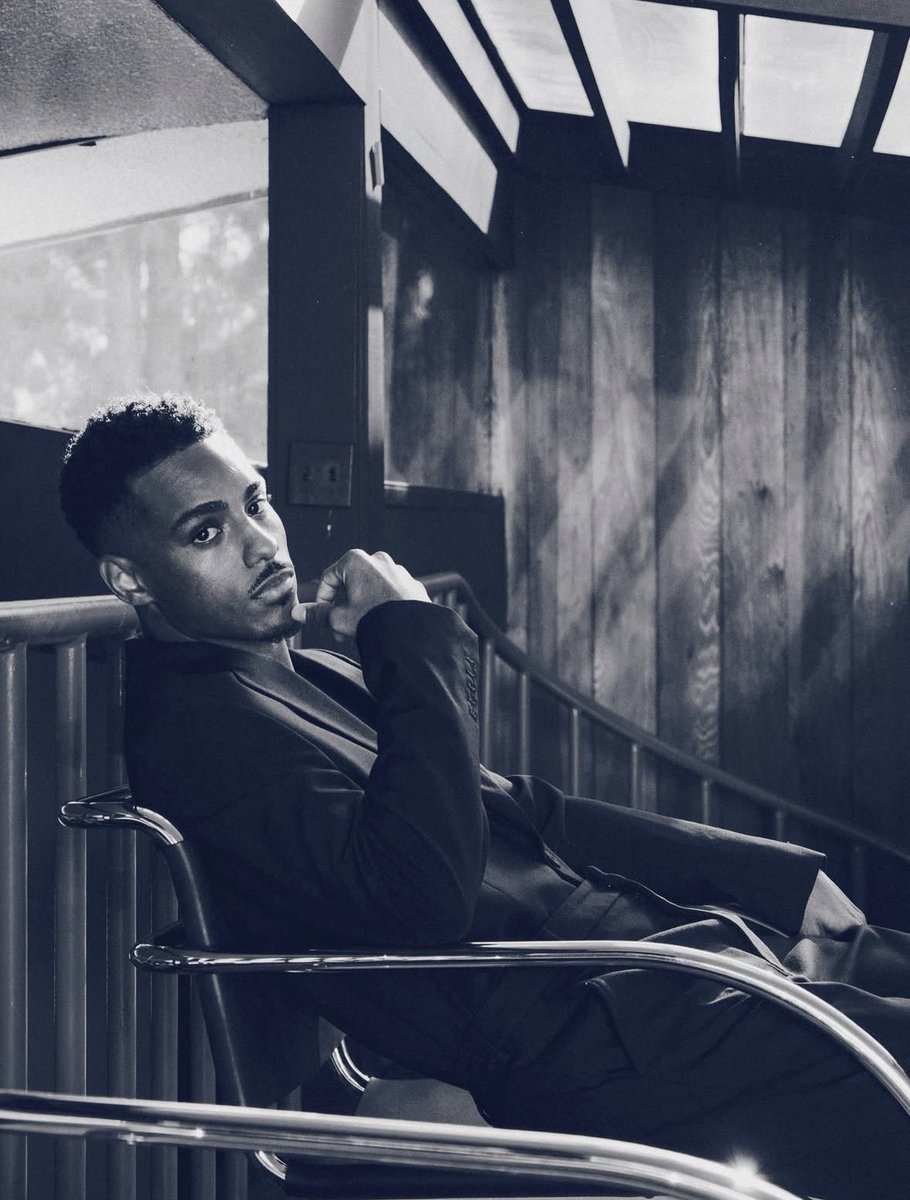 ᅟᅟ
                      
                       𝖘ᴇᴅᴜᴄᴛɪᴠᴇ 𝖘ᴜɴᴅᴀʏ

ᅟᅟ