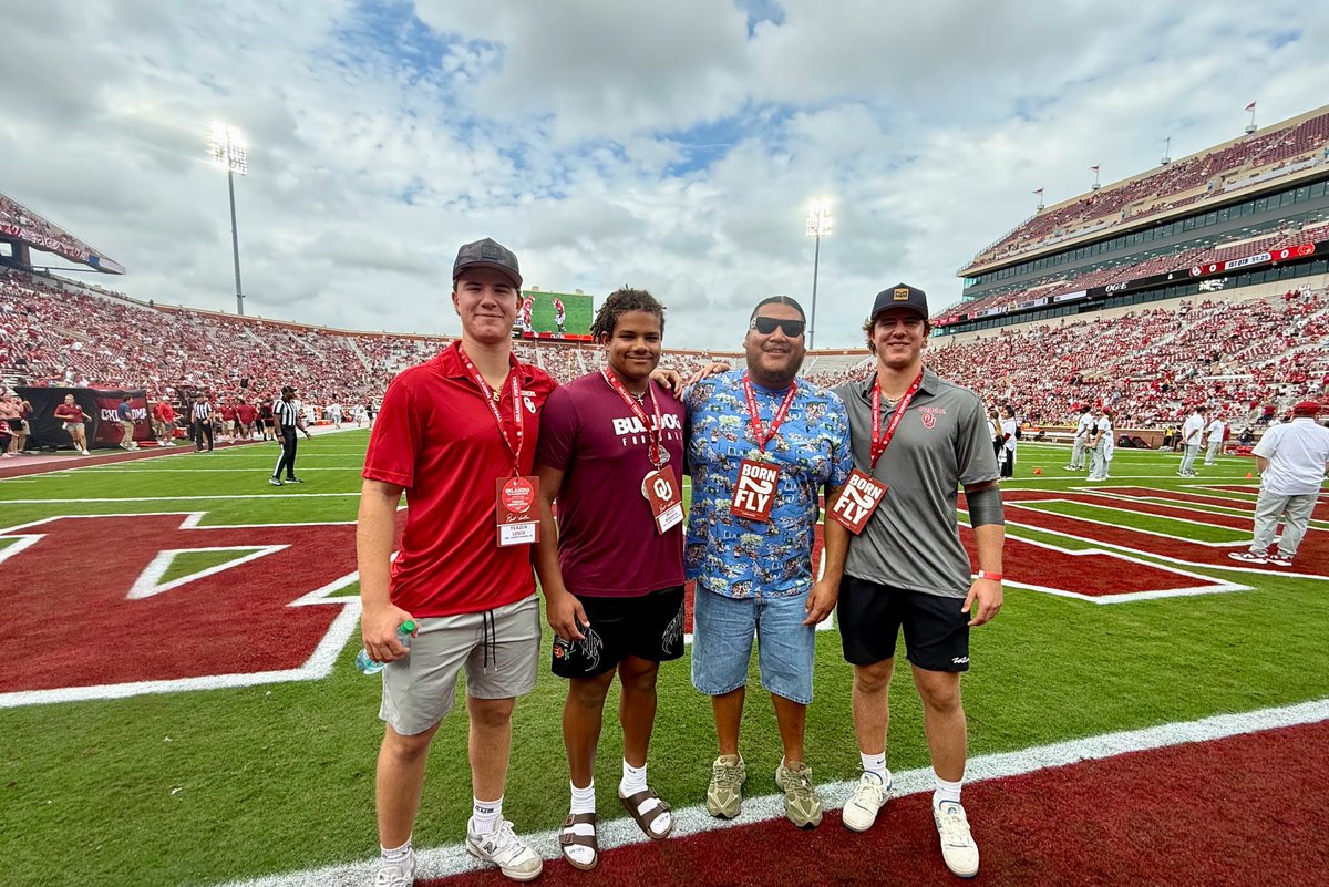 Logan Lesch (@logan_lesch35) on Twitter photo Had a great time <a href="/OU_Football/">Oklahoma Football</a> game day, thank you for having me out!!
<a href="/littlehead72/">Chief</a> <a href="/MiguelChavis65/">Coach Miguel Chavis</a> <a href="/CoachToddBates/">Todd Bates</a> <a href="/JimNagy_Sooners/">Jim Nagy</a> <a href="/CoachKPearson/">Kale Pearson</a> <a href="/COACHSTACE_/">Stacey Ford</a>
<a href="/Edavison85/">Emilio Davison</a> <a href="/RecruitEMHS_FB/">Recruit EMHS Football</a> Had a great time <a href="/OU_Football/">Oklahoma Football</a> game day, thank you for having me out!!
<a href="/littlehead72/">Chief</a> <a href="/MiguelChavis65/">Coach Miguel Chavis</a> <a href="/CoachToddBates/">Todd Bates</a> <a href="/JimNagy_Sooners/">Jim Nagy</a> <a href="/CoachKPearson/">Kale Pearson</a> <a href="/COACHSTACE_/">Stacey Ford</a>
<a href="/Edavison85/">Emilio Davison</a> <a href="/RecruitEMHS_FB/">Recruit EMHS Football</a>