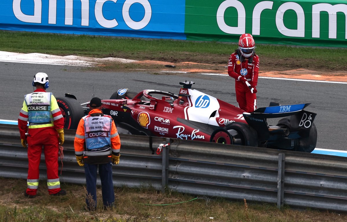 ariyadhiah's tweet image. ـ لوكلير يتعطل 🏁

#فورمولا1 
#formule1