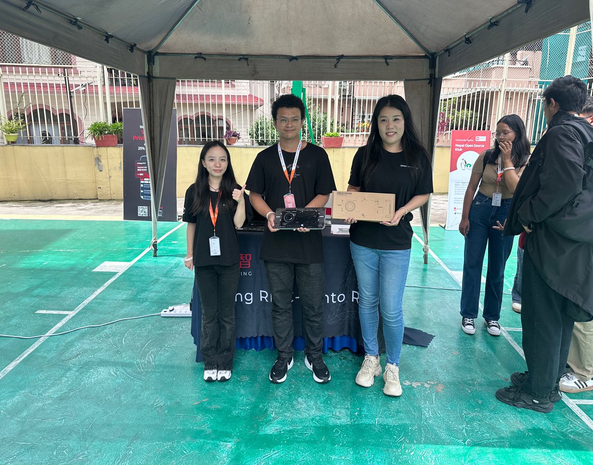 DeepComputingio's tweet image. We had a fantastic time at @UbuConAsia 2025 in Nepal!
It was a pleasure connecting with developers, students, and open-source enthusiasts across the community.
Congratulations to the winner @krishpradhan of our Mainboard Swap Challenge— and thank you to everyone who joined us!…