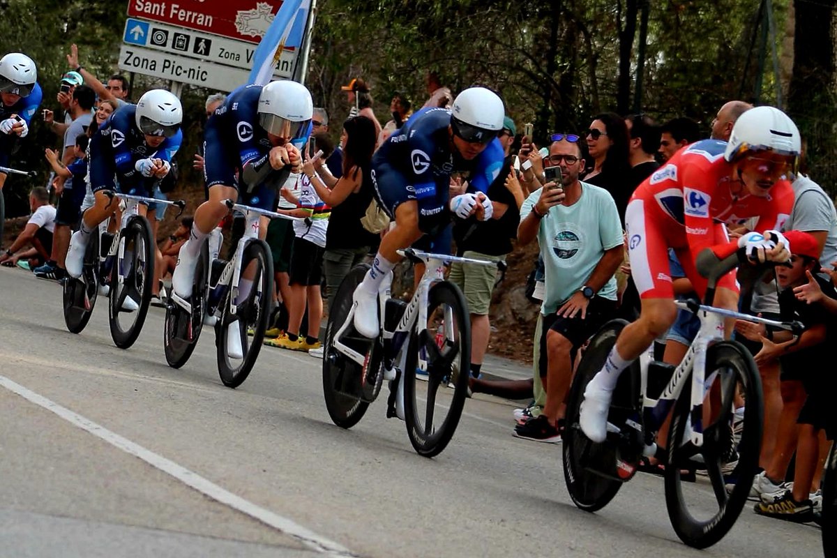 #LesRP c'est la fête de <a href="/Rudymolard/">Rudy Molard</a> aujourd'hui 😉😁😁😁😁😁 <a href="/RoisDeLaPedale/">RoisDeLaPedale</a> <a href="/LPFrileux/">Louis-Pierre Frileux</a>