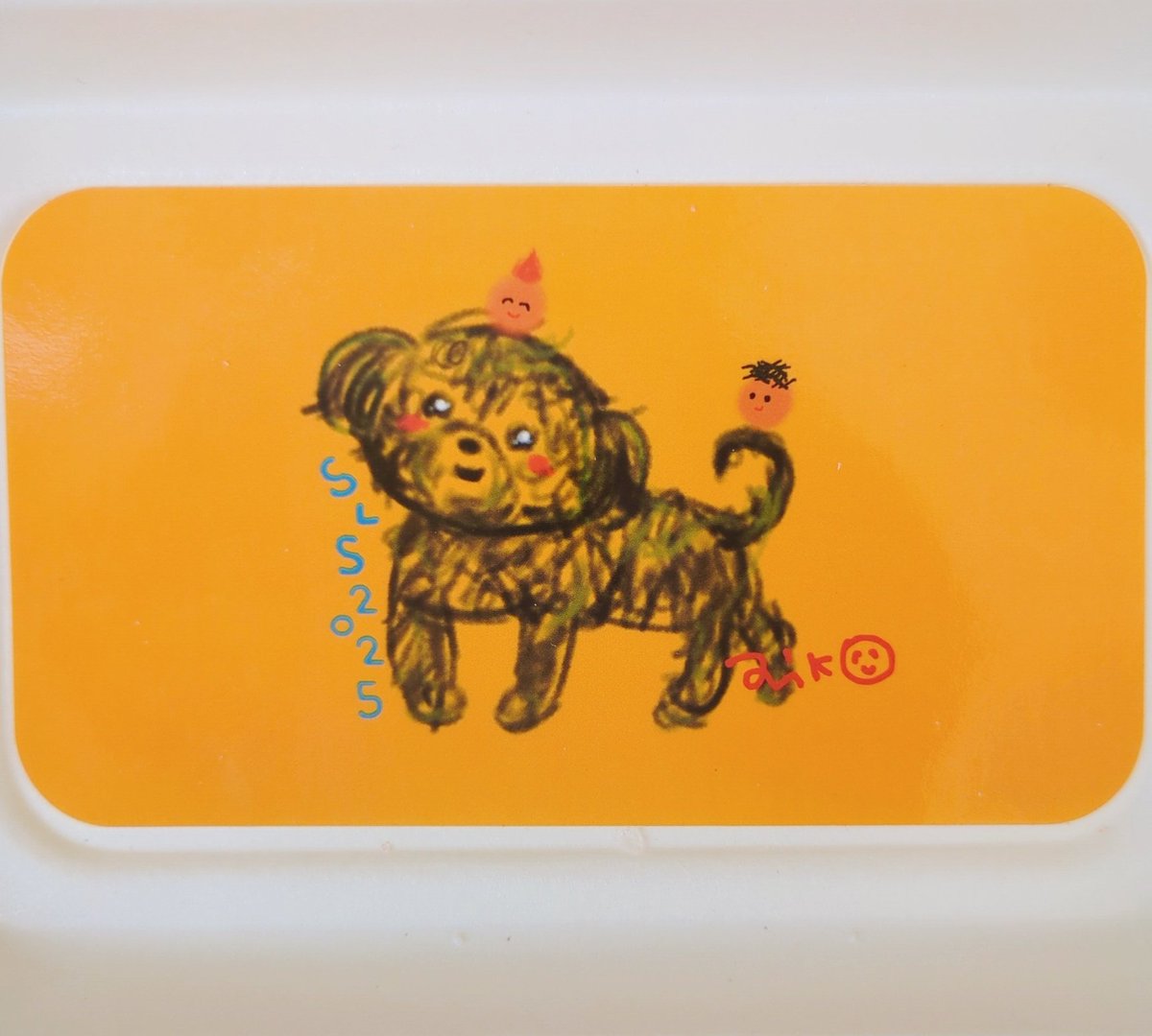 piramaru15's tweet image. 楽しみにしてた恋のスーパーボールたこ焼き🐙♡
1舟に2種類あるのうれしい🙌
どっちもおいしくてお腹も満たされてシアワセ🥹❤️‍🔥
しかもかわいいステッカーまで🐶✨
ちっこいたこやきくんたちにもちゃんとコンビーフと海苔がのってて♡ほっこりかわよ💗( ⌯´˘`⌯)
店頭にいるaikoに出くわしたかったー！