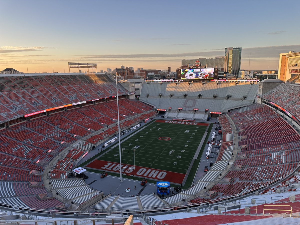 If you went to the game yesterday, drop a few pictures from the game here…..

📸<a href="/TomOrr4/">Tom Orr</a>