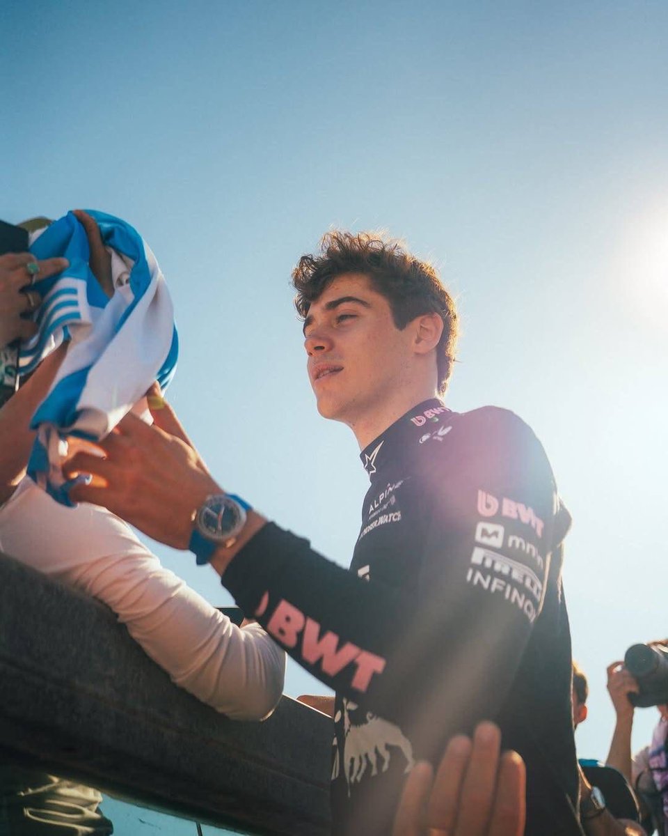 QUE PEDAZO DE CARRERA, HERMANO.

EL ORGULLO NACIONAL 🇦🇷