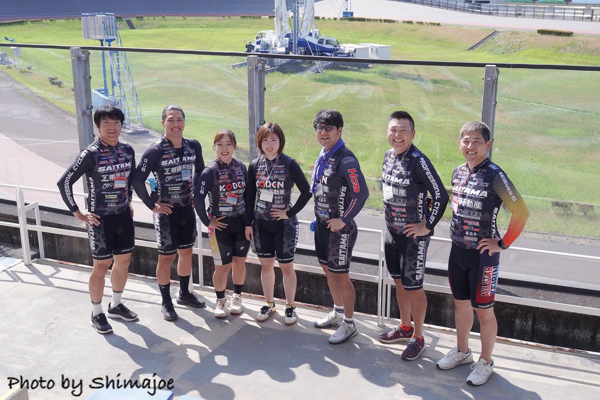西武園G3撮影、個人的には無事に終了しました！
レースの写真などは載せられないのでm(_ _)m
開催4日間、場内埼玉支部ブースで盛り上げて下さった選手たちの集合写真を(^_−)−☆