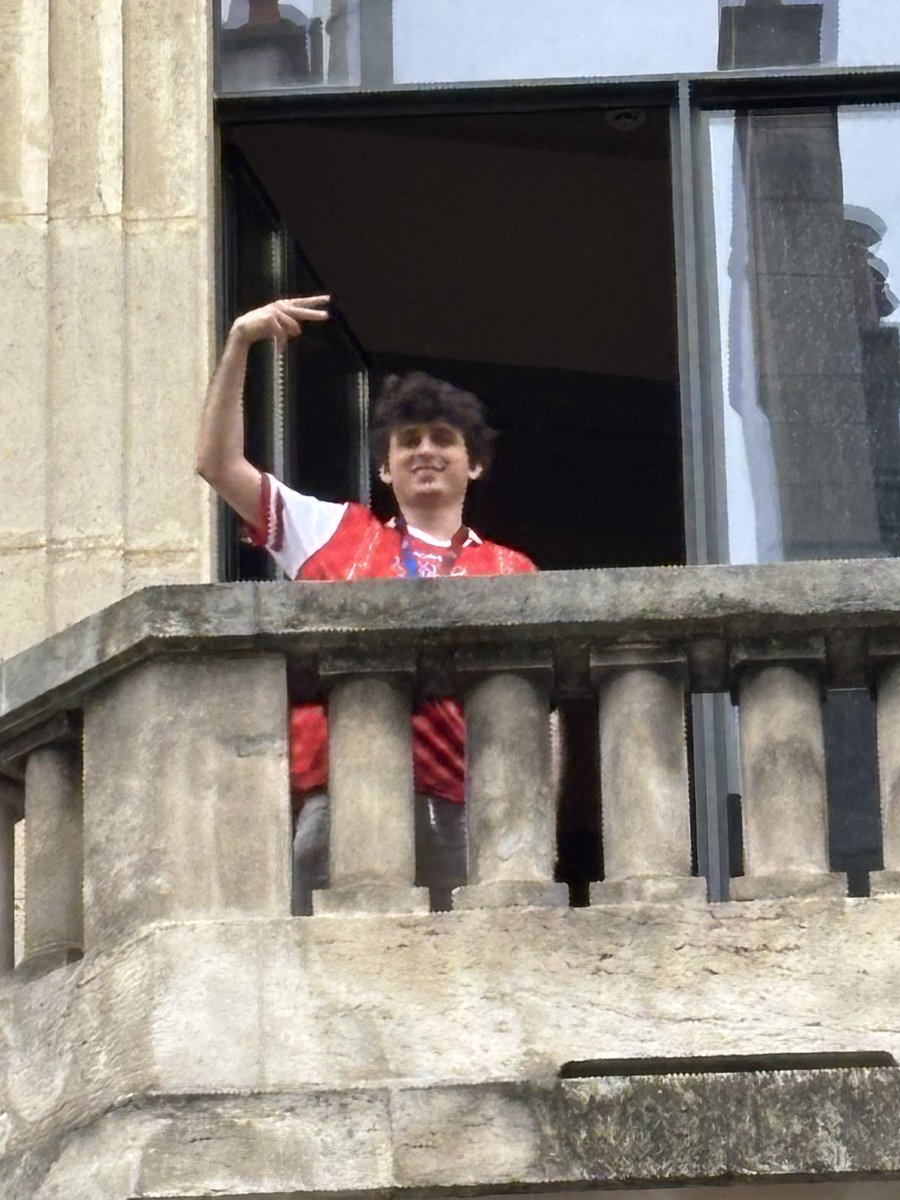 Julien en final oreeeeeeeee ( en direct de Paris ) <a href="/YuGiOhCardEU/">Yu-Gi-Oh! Card Games (KONAMI Europe)</a>