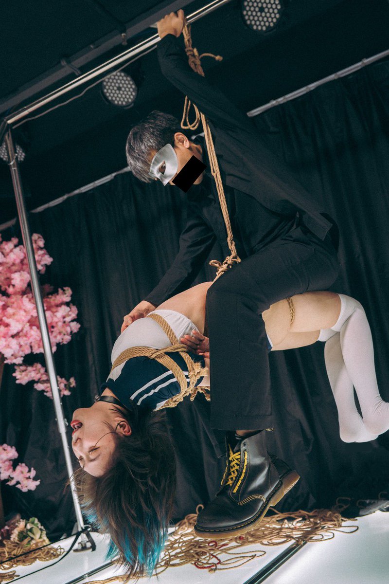 跨宇宙又橫越蠻荒
不怕在盡頭無岸 遠近我都護航
-
R：<a href="/Nawashi_Aki/">秋 ~ Aki</a> 
P：<a href="/sakisakichi_/">サキ🔞浪漫ピュアキュア</a> 
請大家繼續支持異色市集活動 ^_−☆
<a href="/KawaiikinkyP/">kawaiikinky _Project</a>