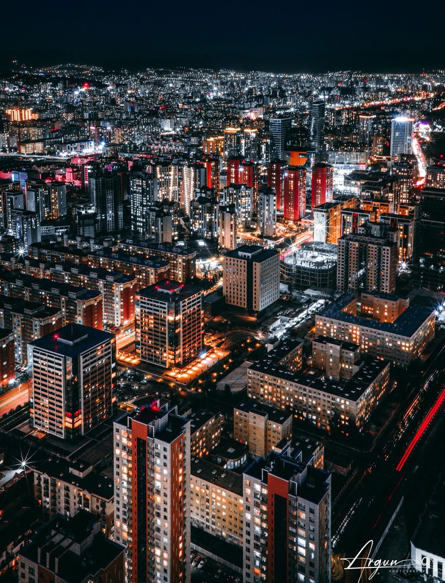 #УлаанбаатарХот 
Шөнийн зураглал 👍