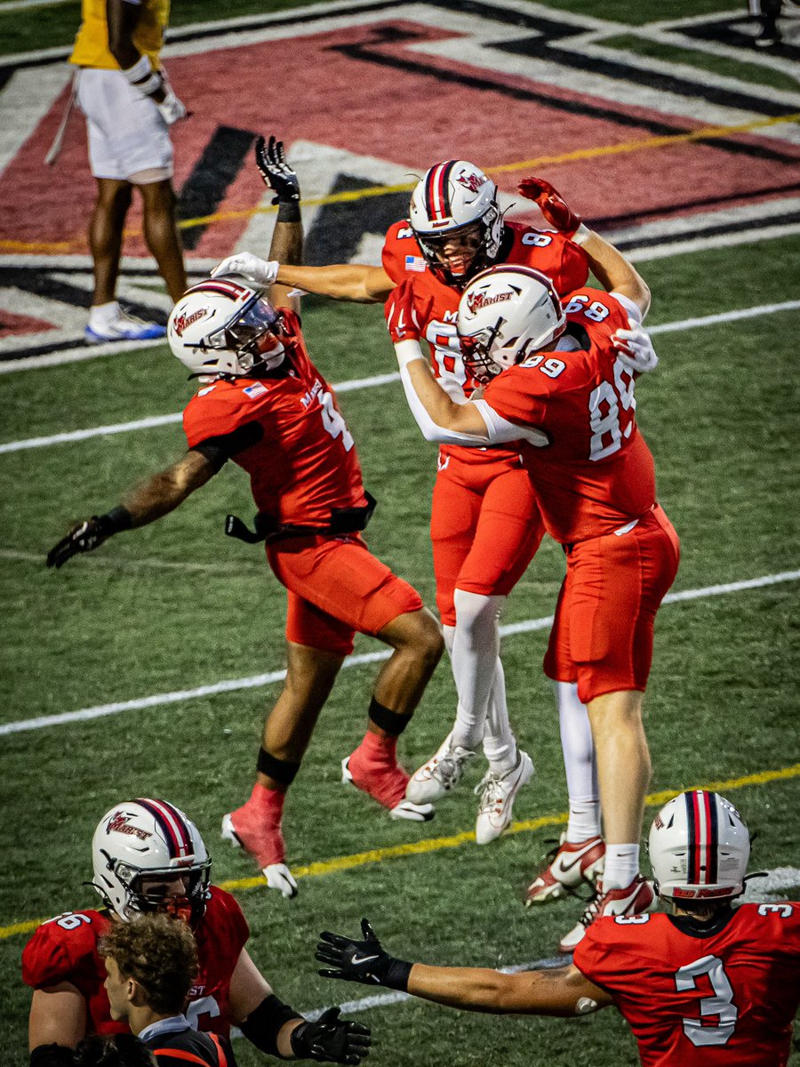 Marist Football (@marist_fball) on Twitter photo 1-0 Mood
#FoxholeGuys 1-0 Mood
#FoxholeGuys