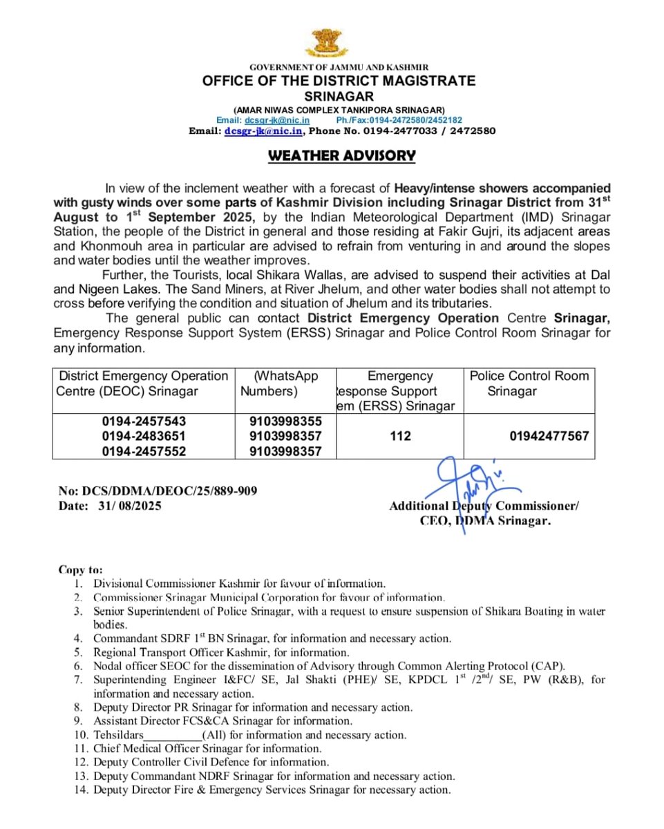 District Admin Srinagar establishes  helpline in view of forecast of showers/ gusty winds
Requests citizens to 
● *Stay away from electric poles/cables/old Trees/loose structures.* 
● * Avoid shikara riding /Boating/ venturing near  all water bodies 
<a href="/diprjk/">Information & PR, J&K</a> 
<a href="/akshaylabroo/">Akshay Labroo</a>