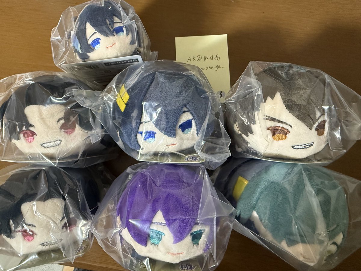 AK__exchange__'s tweet photo. 【交換】もちもちマスコット もちマス くじ王  刀剣乱舞ONLINE とうらぶ vol.1

譲)
C賞 三日月宗近 にっかり青江 歌仙兼定 陸奥守吉行  豊前江
D賞 三日月宗近 

求)定価（+送料）＞加州清光（過去作🙆‍♀️） https://t.co/nDKqSedzei