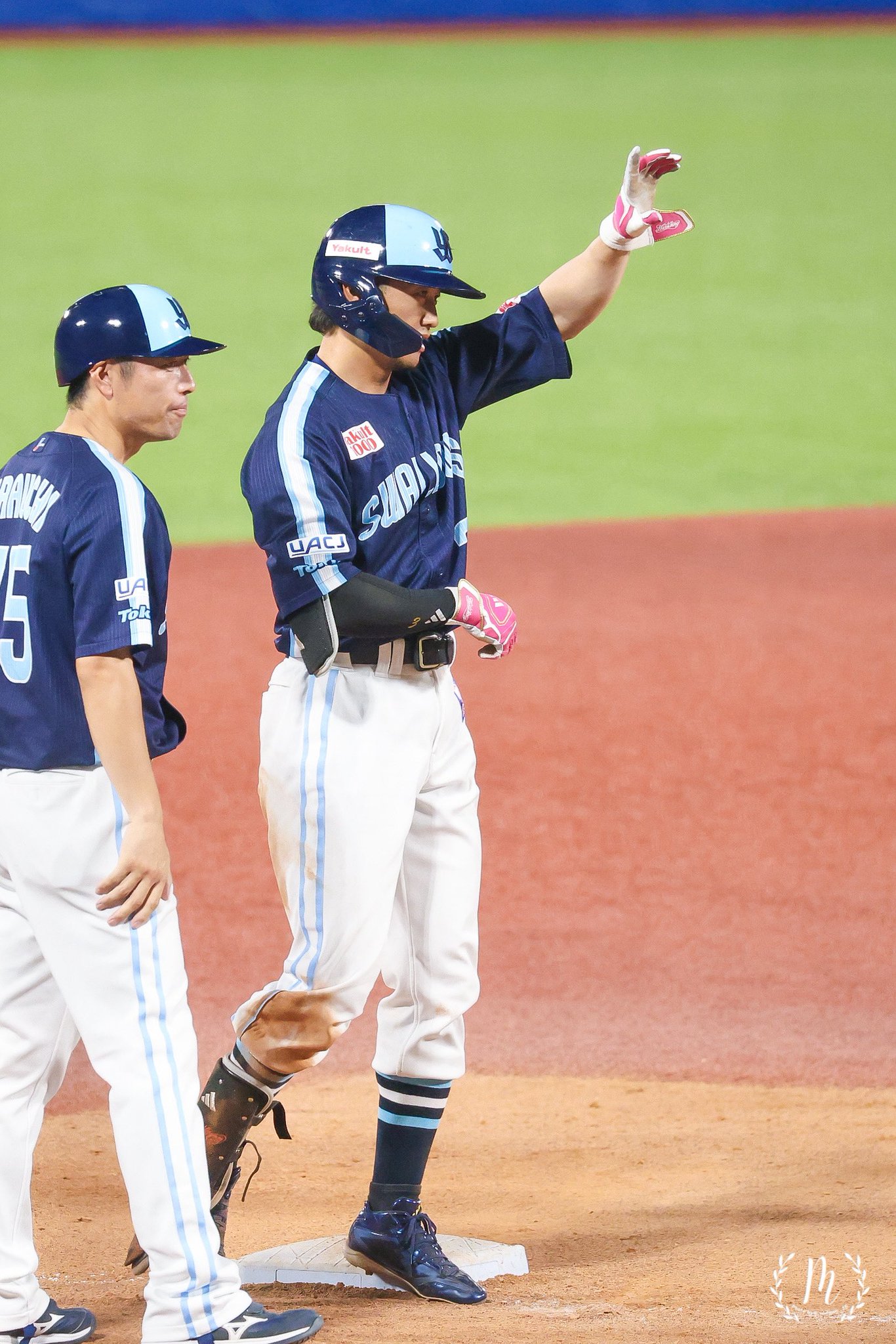 西川遥輝ユニフォーム ヤクルトスワローズ 西川遥輝 ユニフォーム 1500試合 つば九郎