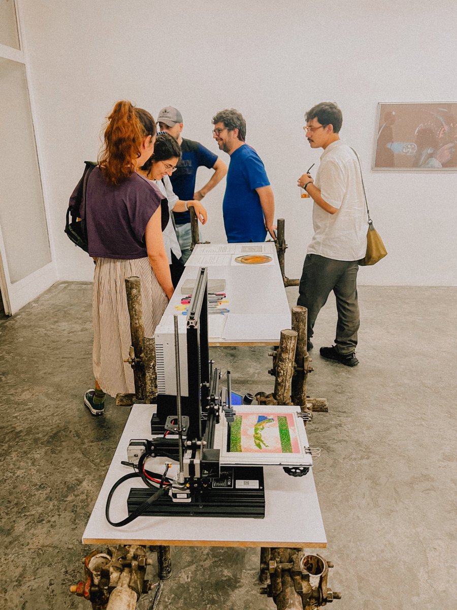 gm

Visited a gallery exhibiting pen plotted photographs!

I firmly believe that pen plotters are the most crucial missing link between physical &amp; digital art worlds

Very happy to see them out in white cube gallery spaces like this, even if they’re printing non-generative works.