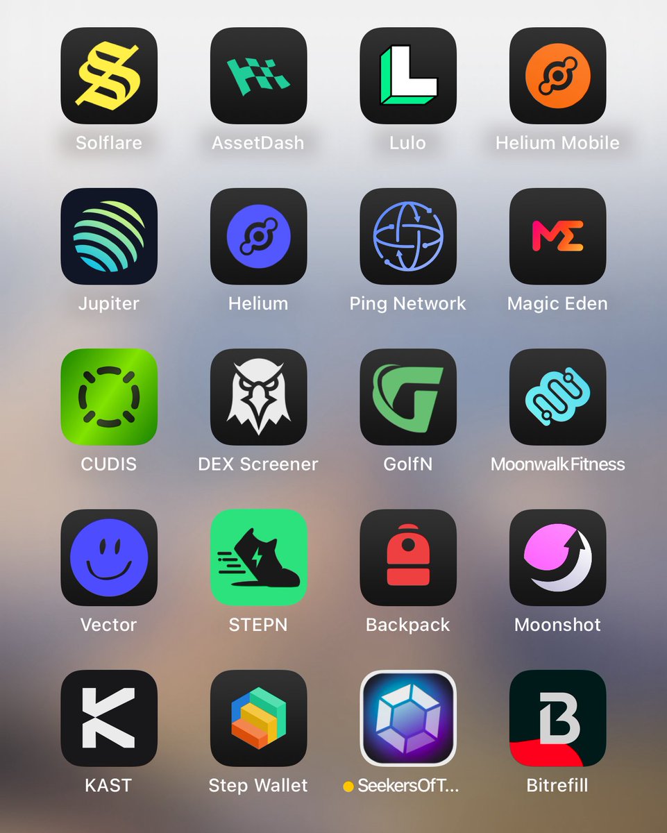 様々なSolanaエコシステムアプリを表示するiPhoneのスクリーンショット