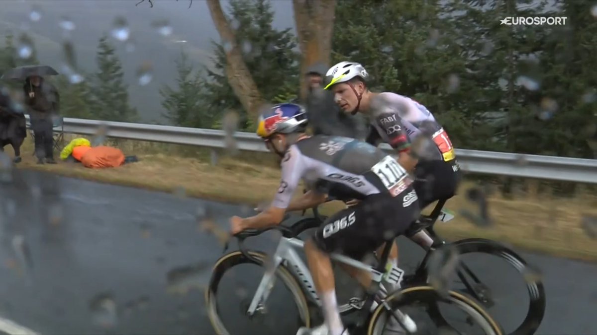 Le Gruppetto tweet media