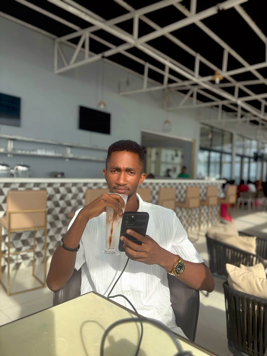 JSesayConcepts's tweet image. The guy whom God has blessed 😇