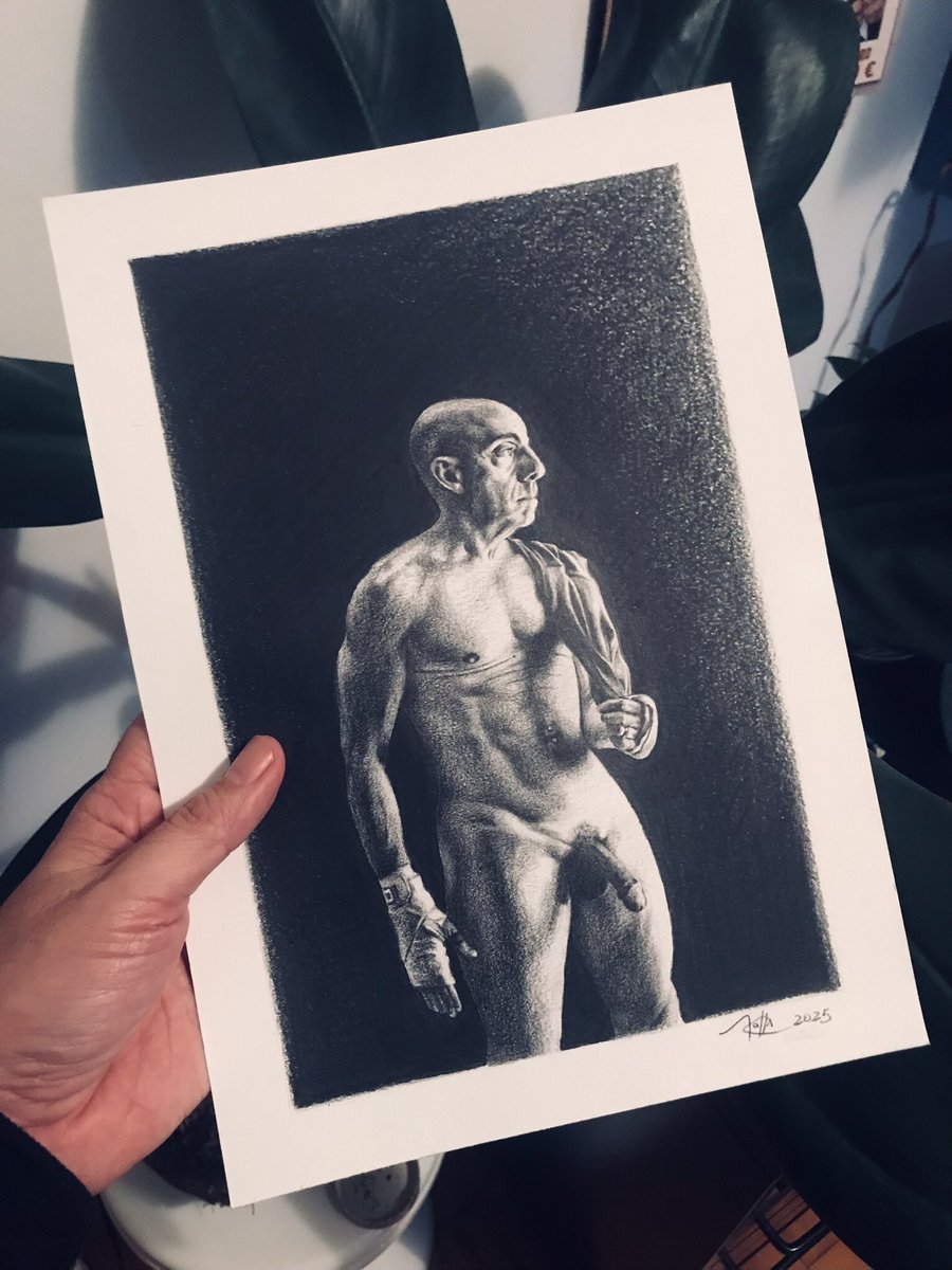 Graphite pencil on paper, 21cm x 29cm.