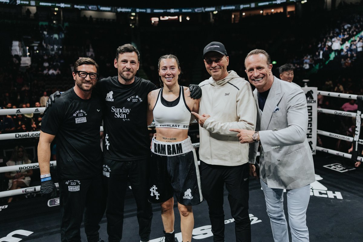 SauerlandBros's tweet photo. So proud of @JoeyEssex_  and Demi Sims and all those who made their boxing debuts last night. 🥊

The courage and commitment that takes can only ever be judged by those who have done it. Blessed to work with such amazing people 🙏 https://t.co/5jnSixcdiy