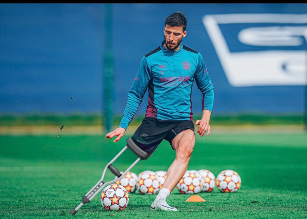 Have a decent game without conceding and making avoidable mistakes? 

No hermano am Dias.. I just post 6 pacs and holidays, shag Maya Jama, drive my G wagon that I bought w my 280k a week wages and city fangirls n bots to drool over me.