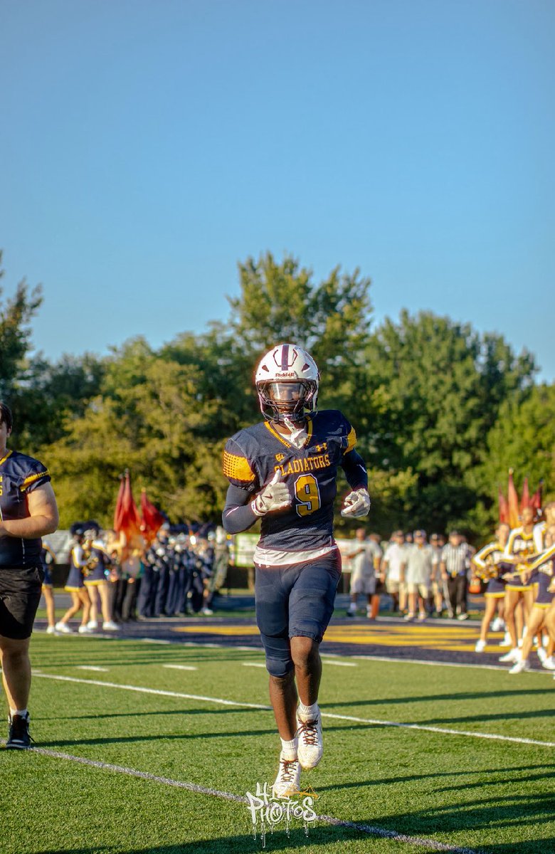 check out my film True freshman im a dawg !! 😤 <a href="/Coach55Hanson/">Coach Hanson</a> <a href="/210ths/">2Tenths Speed & Agility</a> <a href="/PRZVicCastillo/">VicCastilloPRZ</a> <a href="/WPIAL_Insider/">WPIAL Insider</a> <a href="/7Twice/">Cøåċħ B¥røn’s $0.02</a> 

hudl.com/v/2SUPVt