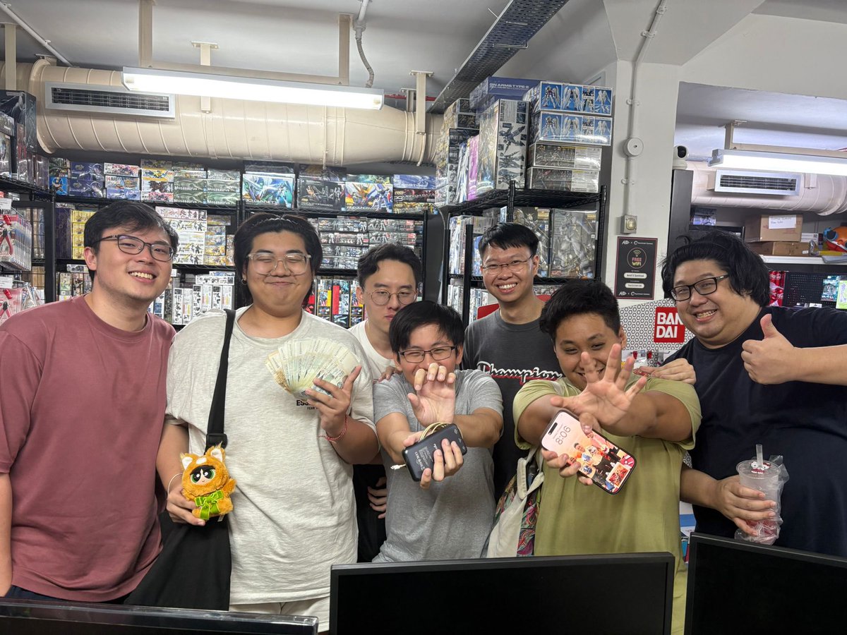 Sentinel Games 3v3
Bavs <a href="/whyusoyoungsia/">Ratoskyr</a> 
HeartLulu @ChiaYongChee 

R1 Vs Atisaria ✅
R2 Vs Varga ✅
R3 Vs Heartluru ✅ <a href="/sv_Hiraeth/">Hiraeth/REV</a> 
R4 Vs Bavs ✅ <a href="/BinccBoi/">MaCrowTheBird🐦</a> 
Top 4 Vs Bavs ❌
Top 2 🤝

Had alot of fun playing vanguard today
Take care in london bro!
#VGTopDecks