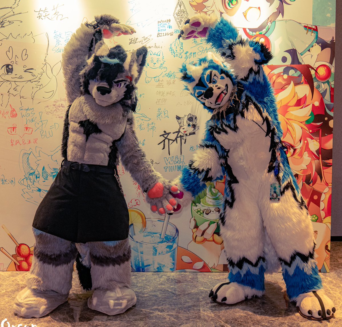 Dr. Orson 奥森 (@neo_orson) on Twitter photo We love you~
<a href="/Blusicurl/">Bluee 🦋 social 🔜 FurGiv</a> 
#FursuitsFriday We love you~
<a href="/Blusicurl/">Bluee 🦋 social 🔜 FurGiv</a> 
#FursuitsFriday