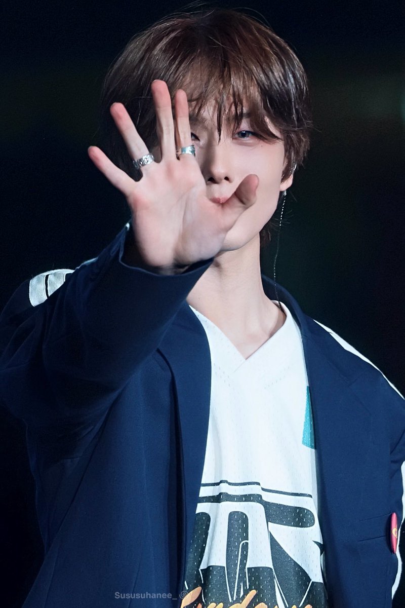 Sususuhanee_'s tweet photo. 250830
🐹💙
#jisung #星星 #지성 #チソン #JISUNG https://t.co/uTumk11cLk
