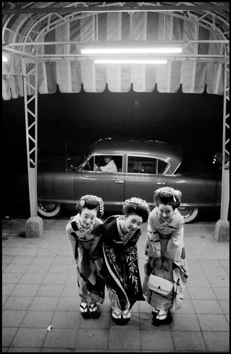 'Geishas'. Japan, 1956

Dennis Stock