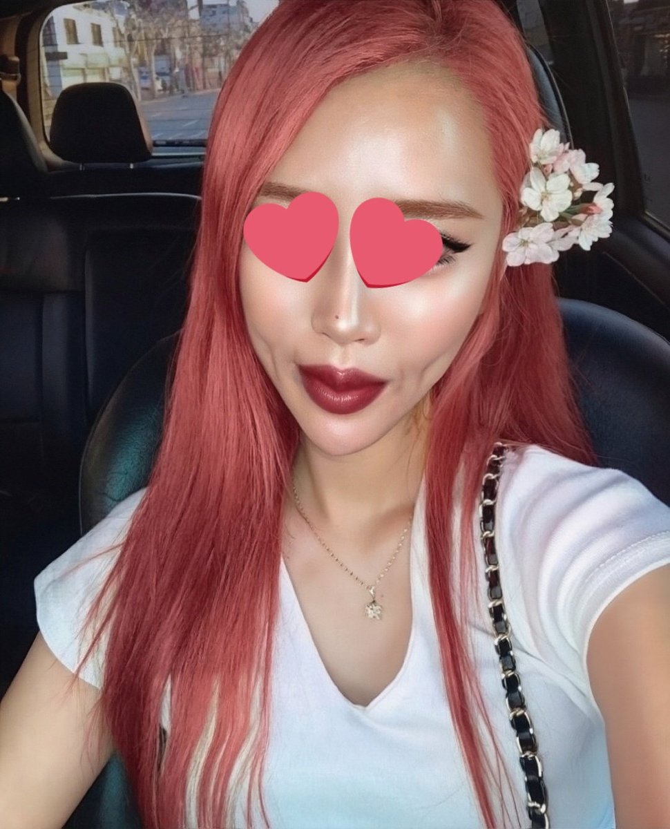 야 솔직히팔로우 좆니하는거갠찬은대
오늘만 100명넘게왓던대 디엠이나 댓글 하나 업는애들은 구냥차단할개

비공개 오늘닫을거임 왜냐면 열어노면정지머그니까