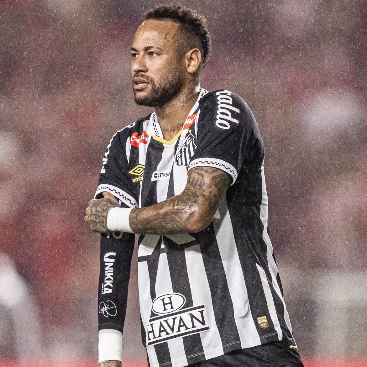 neymarpc's tweet photo. Hoje vai ser um dia diferente ✋️😜🤚

🤍🖤 https://t.co/xERetdBOBJ
